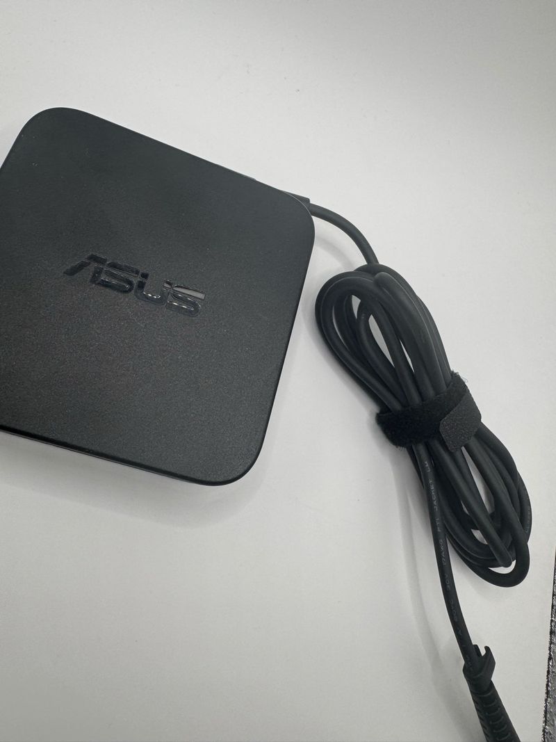 Cargador ASUS para PC afbeelding 2