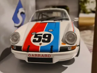 Porsche 911 RSR Daytona 1:18 Solido