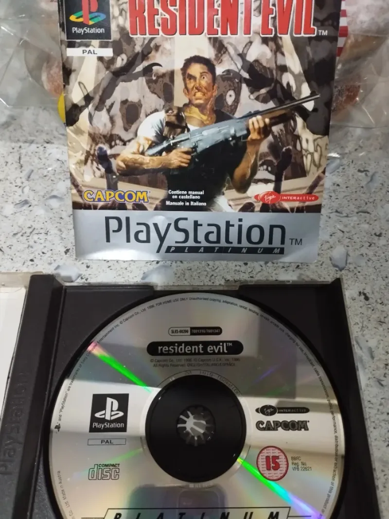 Resident Evil 1 PS1 PAL afbeelding 2
