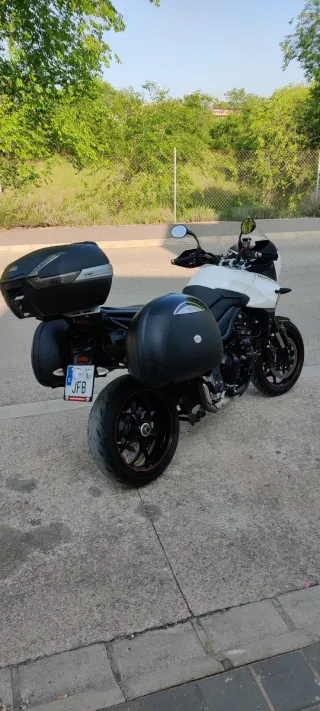 Triumph Tiger 1050 Sport Blanca y Negra