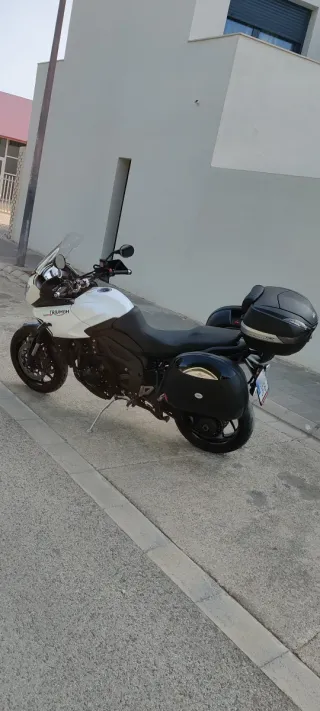 Triumph Tiger 1050 Sport Blanca y Negra