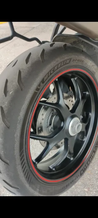 Triumph Tiger 1050 Sport Blanca y Negra