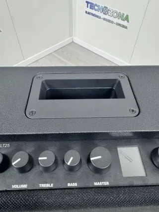 Amplificador Fender Mustang LT25 bajo y guitarra