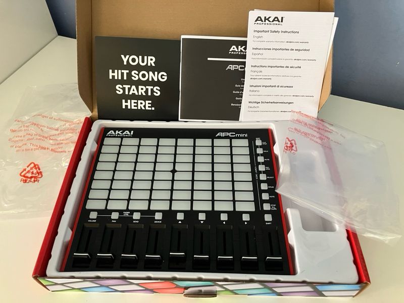 Controlador Akai Ableton live APC mini afbeelding 5