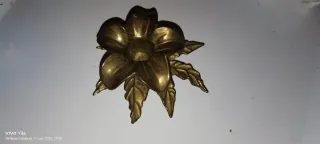 Candelabro/Cenicero Vintage Flor Dorada