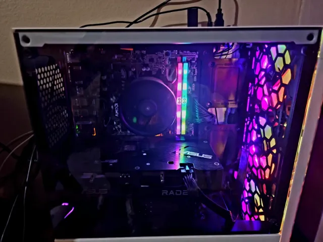PC Gamer, RX6600, Ryzen 5 5600G, 1TB, 32 GB RAM