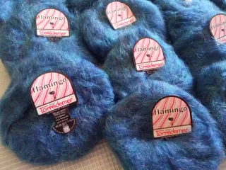 9 ovillos de lana Torredemer Flamingo azul