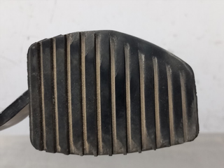 PEDAL EMBRAGUE PEUGEOT 208 8F01 S / R