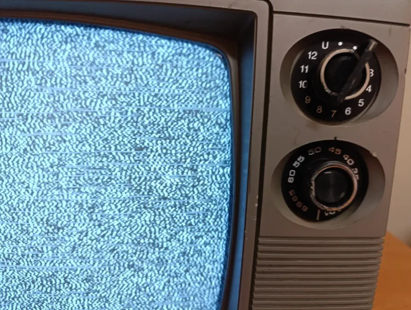 Televisor Portátil Vintage Blanco y Negro afbeelding 5