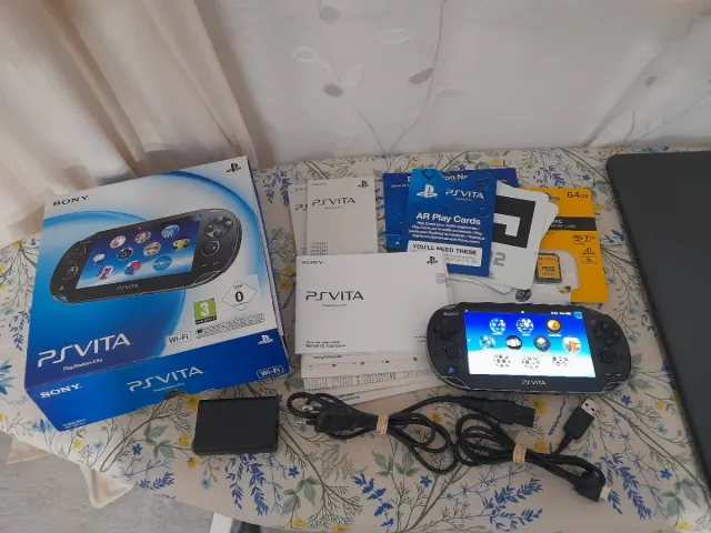 Consola PS Vita OLED 1004 Completa