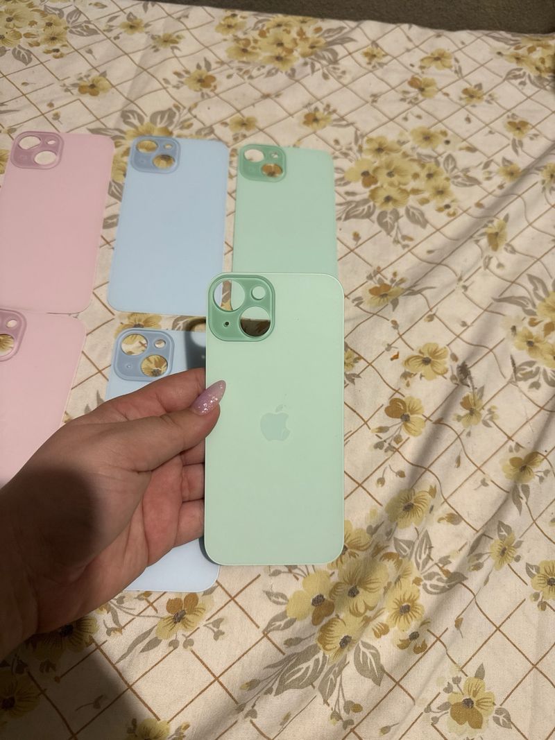 Fundas traseras para iPhone 15 (3 colores) afbeelding 4