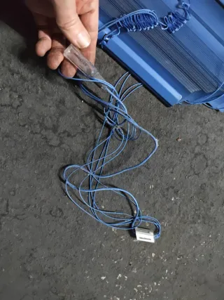 Persiana de aluminio azul