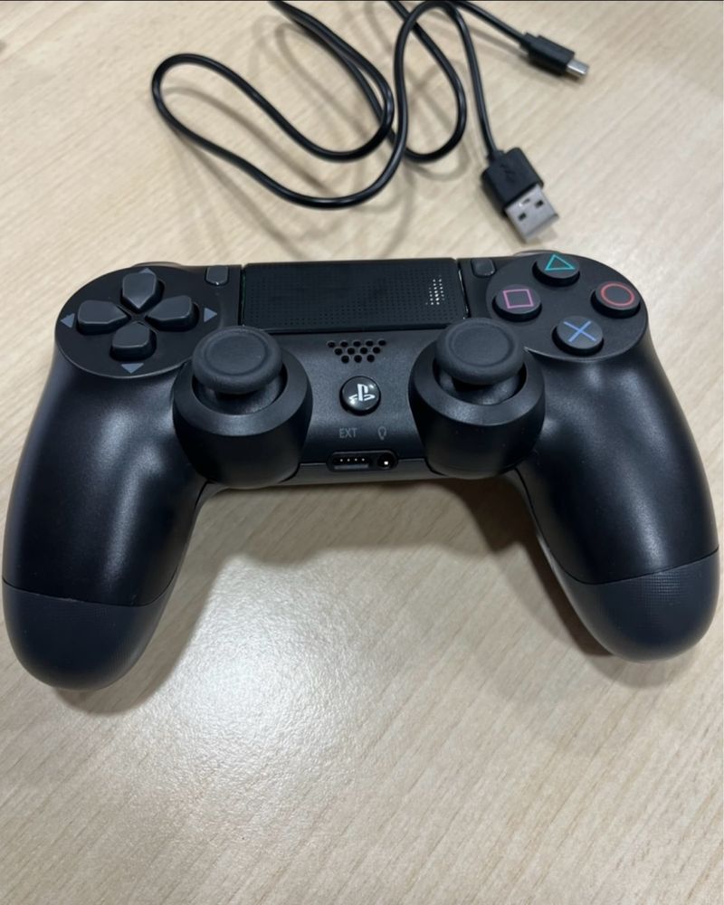PS4 Mando