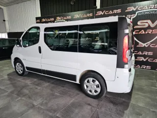 Nissan Primastar 9 plazas,solo 145.000k,año 8/2012