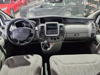 Nissan Primastar 9 plazas,solo 145.000k,año 8/2012