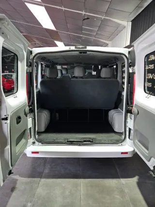 Nissan Primastar 9 plazas,solo 145.000k,año 8/2012