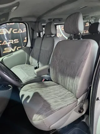 Nissan Primastar 9 plazas,solo 145.000k,año 8/2012