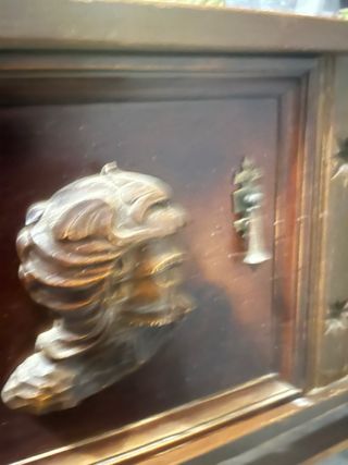 Mesa auxiliar antigua madera tallada