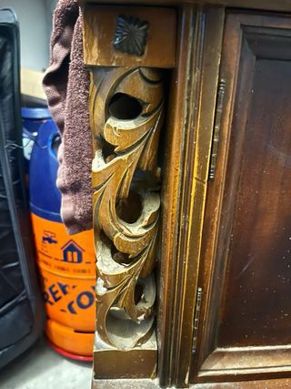 Mesa auxiliar antigua madera tallada