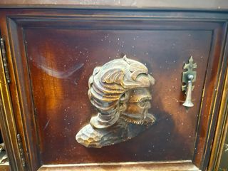 Mesa auxiliar antigua madera tallada