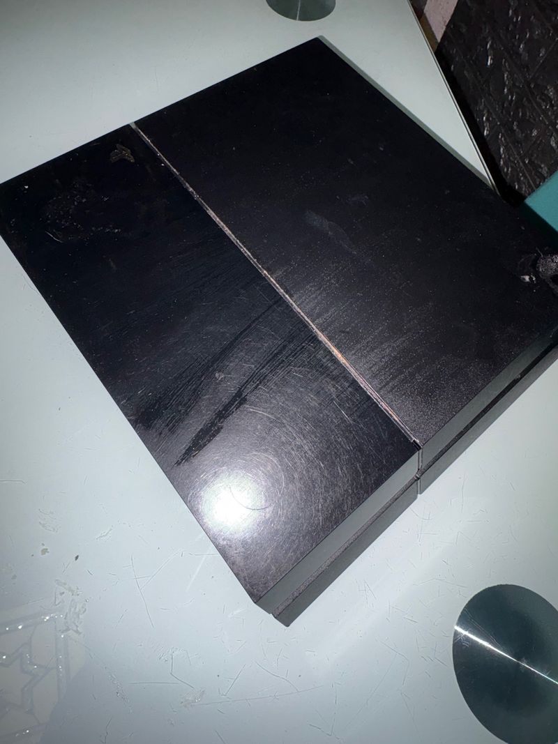 Consola PS4 FAT NEGRA