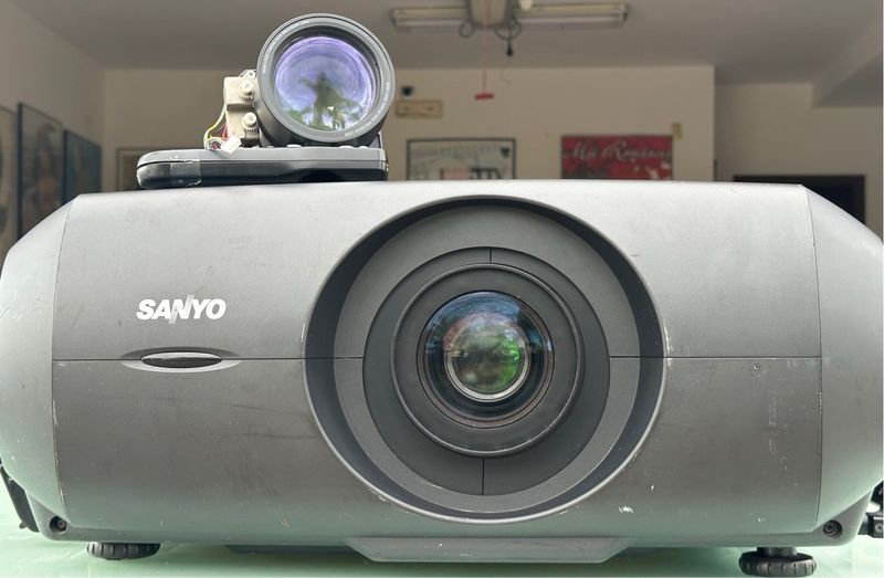 Proyector Profesional Sanyo PLC-XF47 afbeelding 2