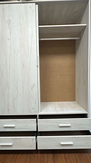 Armario puertas correderas  Madare