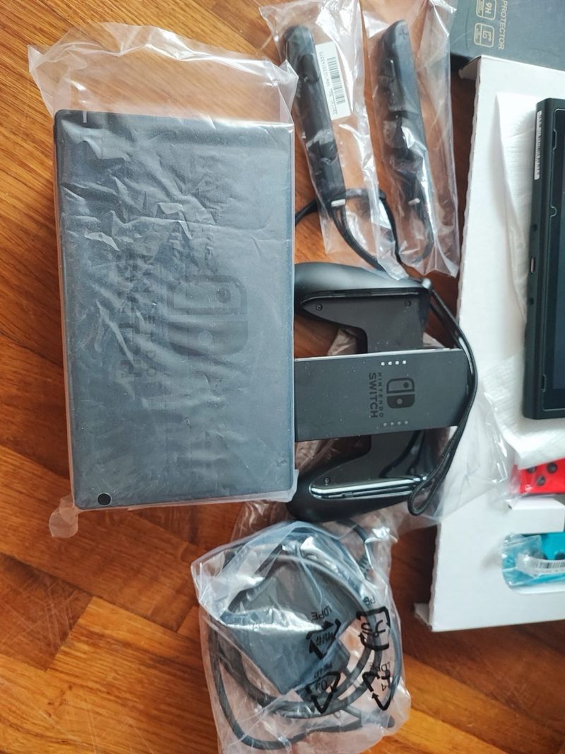 Nintendo Switch con 3 juegos afbeelding 2