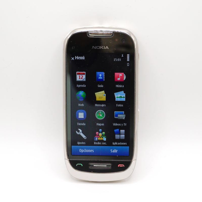 Teléfono Nokia C7