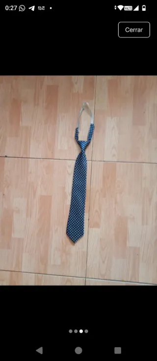 Traje de comunión azul con detalles