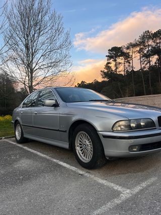 BMW Serie 5 1996 528i MANUAL
