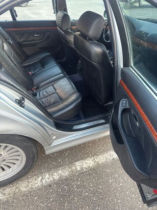 BMW Serie 5 1996 528i MANUAL