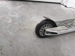 Patinete freestyle verde y negro