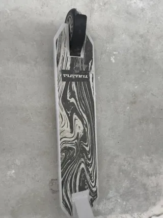 Patinete freestyle verde y negro