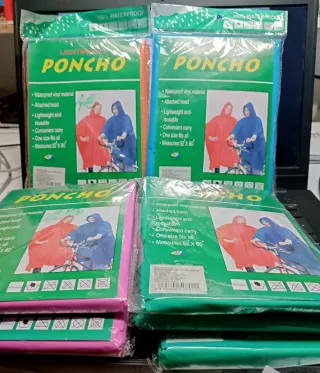 Lote de 10 ponchos impermeables ligeros