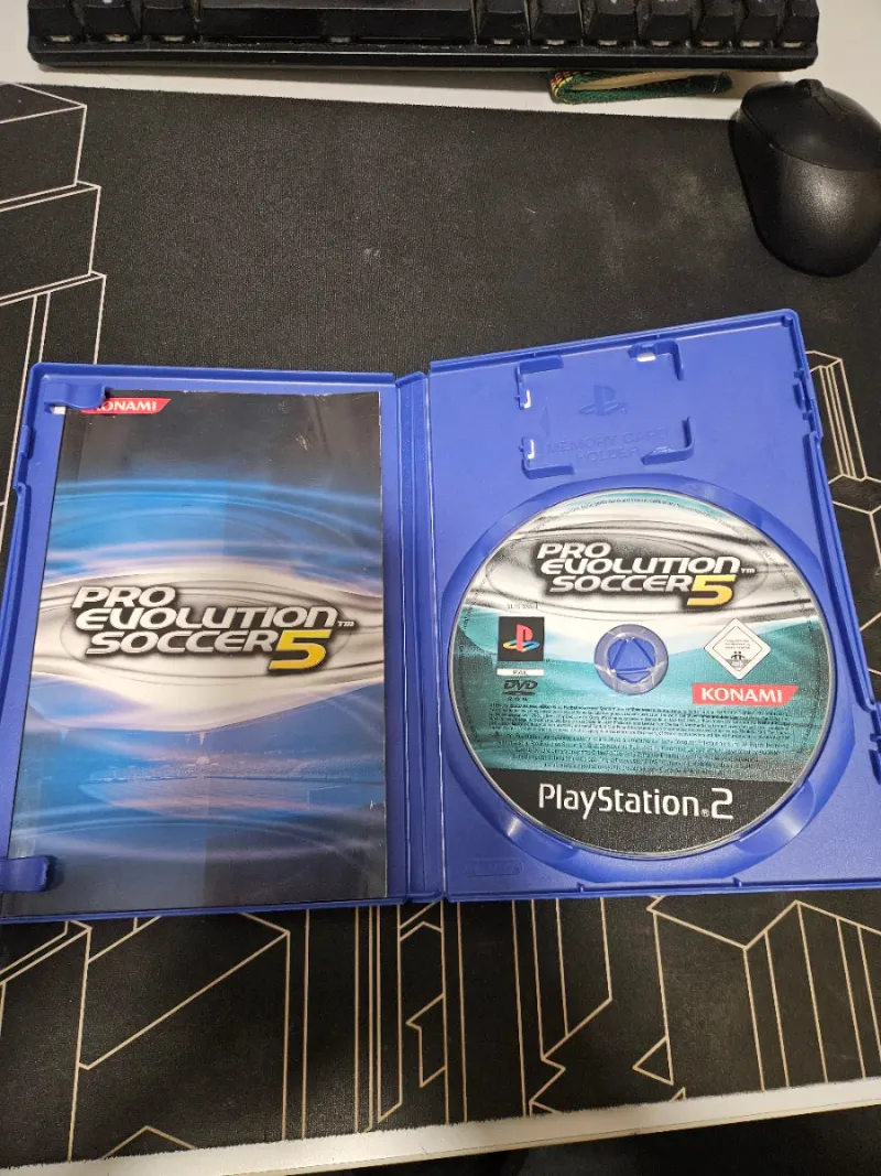 Pro Evolution Soccer 5 PS2 afbeelding 3
