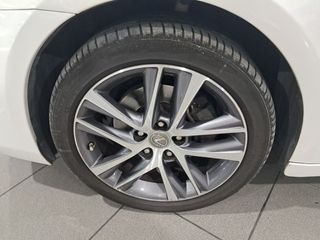 Lexus IS 2.5 300h Business