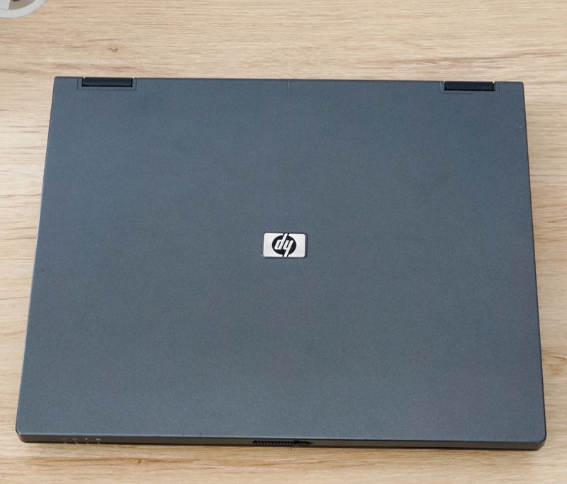 Portátil HP Compaq nx6110 afbeelding 2