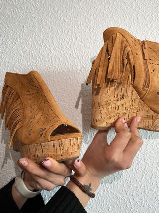 Botines verano plataforma camel