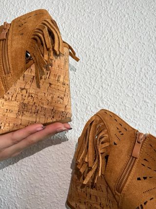 Botines verano plataforma camel