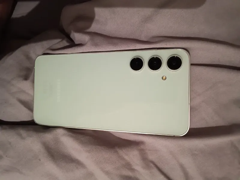 Samsung S23 FE afbeelding 2