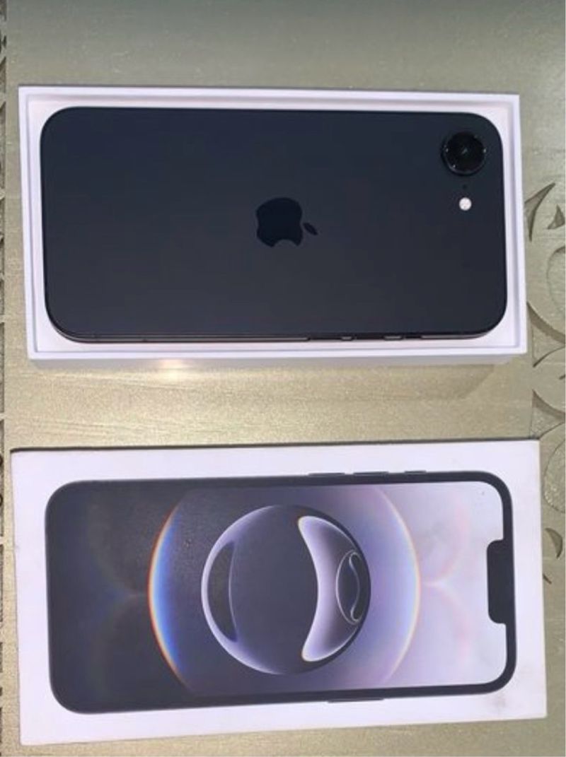 iPhone 16E 256GB Negro