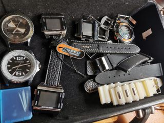 Lote 23 relojes + correas y accesorios