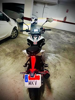 Moto 125cc/15cv Naked,QJ Mod.SRK 125/S,Carnet A1/B