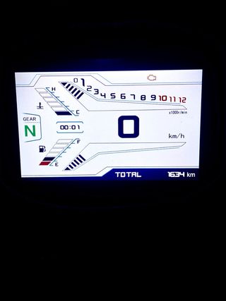 Moto 125cc/15cv Naked,QJ Mod.SRK 125/S,Carnet A1/B