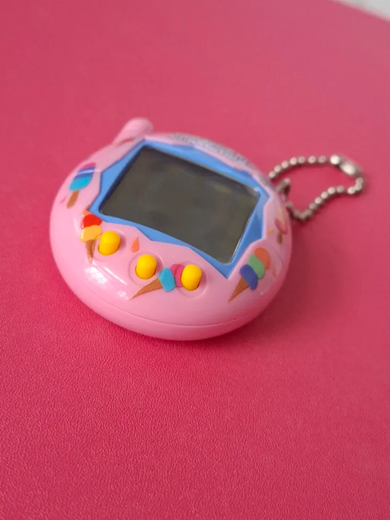 Tamagotchi Connection Rosa Helados afbeelding 2