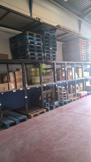 Estanterías metálicas para almacén