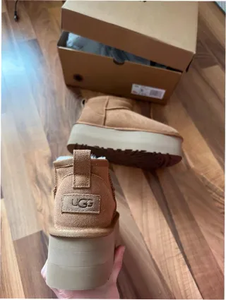 Stivali UGG Taglia 40 Beige/Marrone