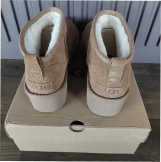 Stivali UGG Taglia 40 Marroni