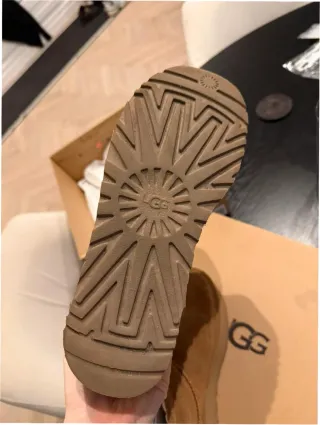 Stivali UGG Taglia 40 Marroni